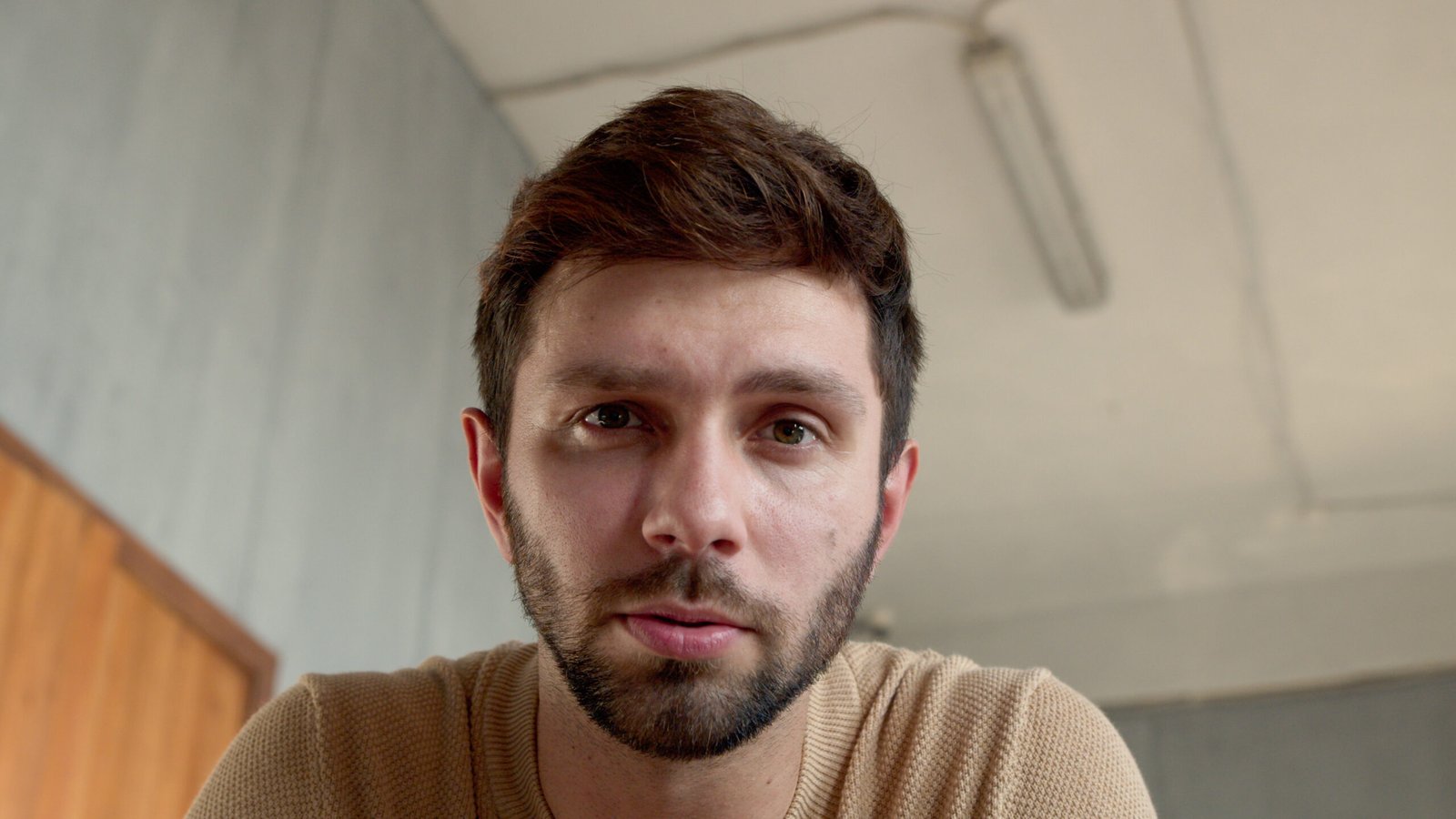 https://evmobilechargeoc.com/wp-content/uploads/2025/07/young-man-looking-at-laptop-by-video-link-close-up-2024-09-12-15-36-51-utc-scaled.jpg